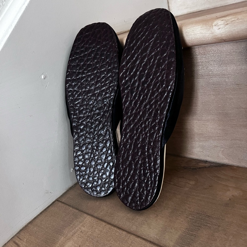 Chinese Slippers - Picture 4 of 4